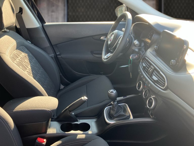 Bild 5: Fiat Tipo Limousine 1,6 Turbo 130