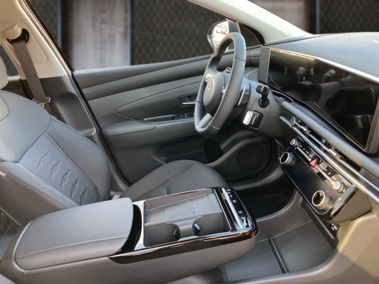 Bild 5: Hyundai Tucson NX4 Jubile 1,6 T-GDi HEV 4WD AT