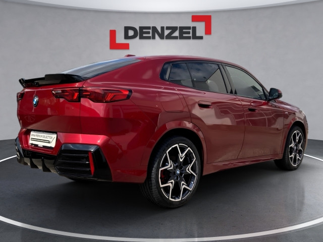 Bild 3: BMW X2 sDrive18d U10