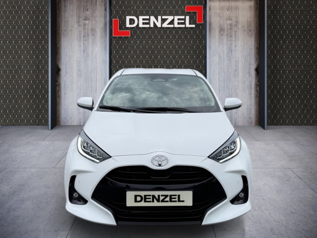 Bild 12: Toyota Yaris- 1,5 l Hybrid Teamplayer