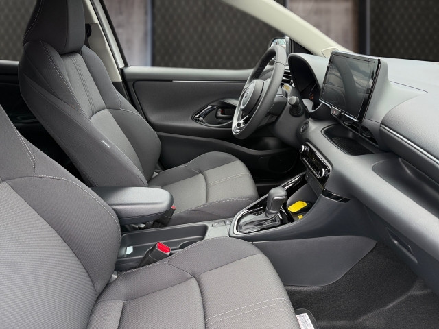 Bild 5: Toyota Yaris- 1,5 l Hybrid Teamplayer