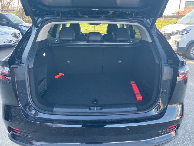 Bild 1: MG HS HEV Luxury Lenkradhzg. 25.5