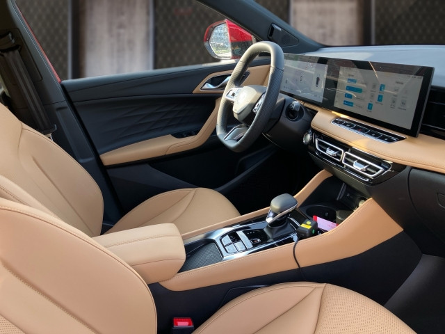 Bild 5: MG HS PHEV+ Luxury 25.5