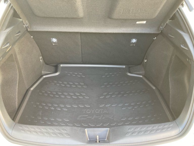 Bild 9: Toyota C-HR 1,8 Hybrid C-LU