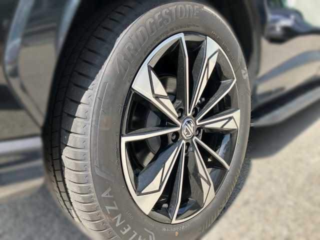 Bild 6: MG HS HEV Luxury Lenkradhzg. 25.5 Österreich Paket