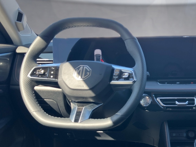 Bild 8: MG HS HEV Luxury Lenkradhzg. 25.5