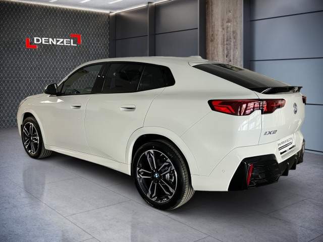 Bild 7: BMW iX2 eDrive20 U10 HB0