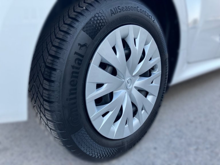 Bild 4: Mazda 2 Hybrid Prime Line