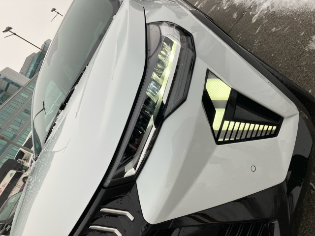Bild 10: Mitsubishi Grandis 1,8 HEV Intense S+C+T 26