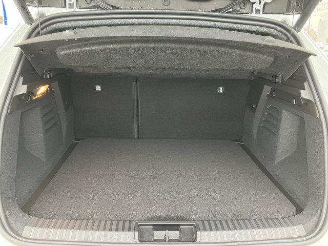 Bild 8: Mitsubishi Grandis 1,8 HEV Intense S+C+T 26