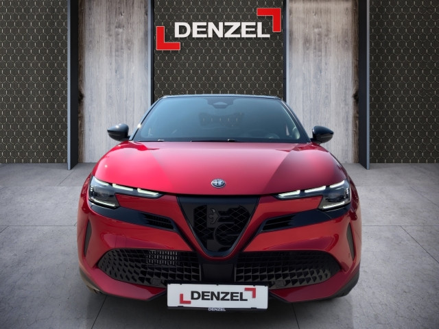 Bild 12: Alfa Junior Ibrida Speciale 1.2 136PS MHEV FWD