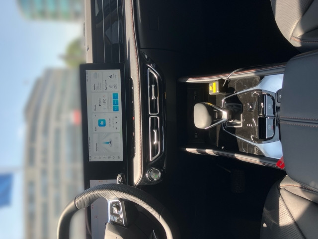 Bild 7: MG HS PHEV+ Luxury Lenkradhzg. 25.5