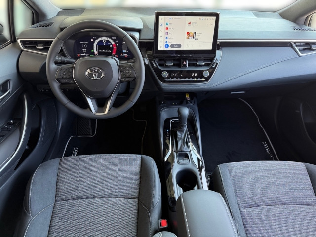 Bild 6: Toyota Corolla 1,8 l Hybrid TS,  Teamplayer