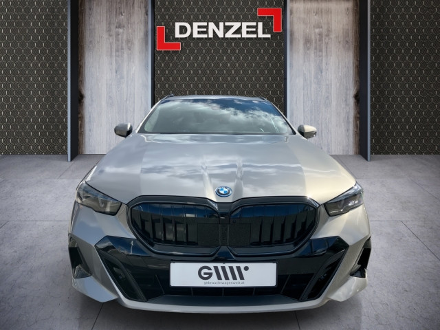 Bild 12: BMW 550e xDrive Touring