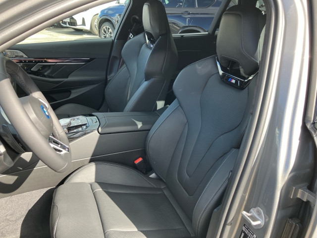 Bild 13: BMW 550e xDrive Touring