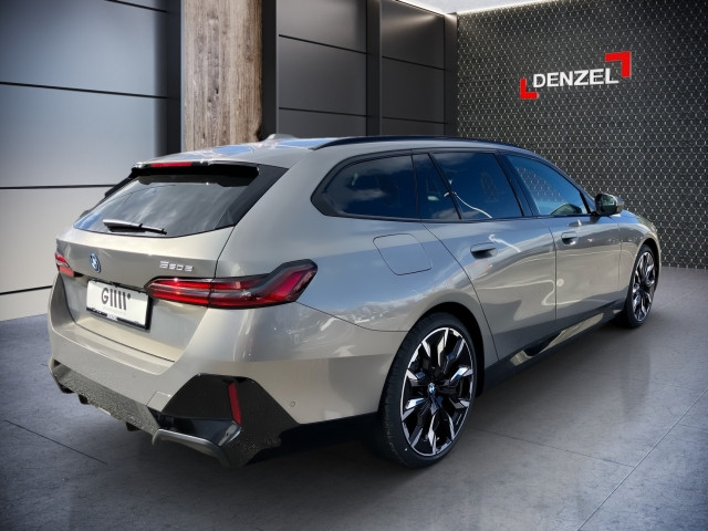 Bild 3: BMW 550e xDrive Touring
