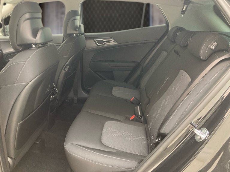 Bild 8: Kia SPORTAGE/SILBER/1.6/TGDI/MT6/2WD/150