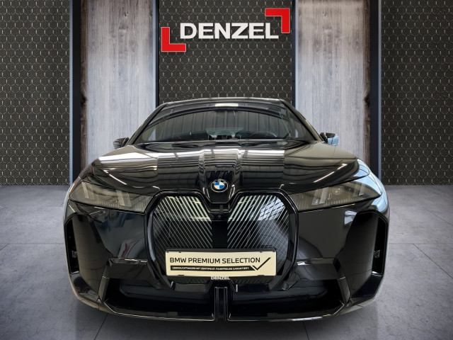 Bild 12: BMW PKW i-Serie iX xDrive45