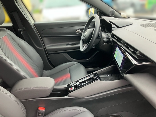 Bild 10: Alfa Junior Ibrida Speciale 1.2 136PS MHEV FWD