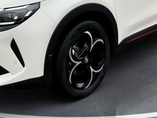 Bild 7: Alfa Junior Ibrida Speciale 1.2 136PS MHEV FWD