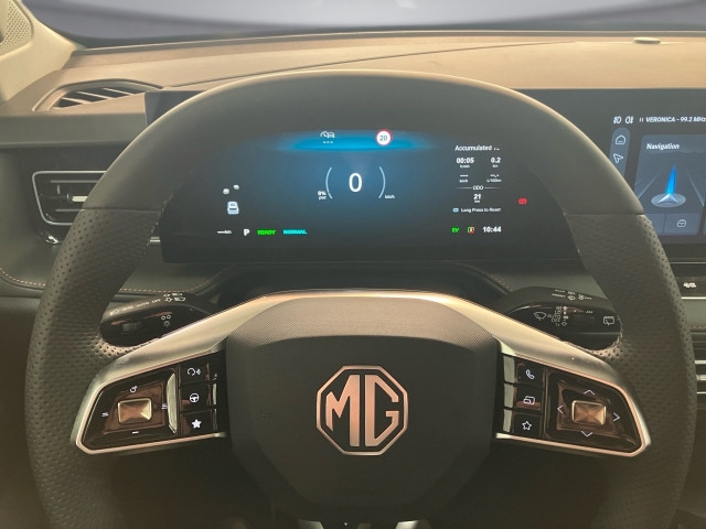 Bild 9: MG HS HEV Comfort