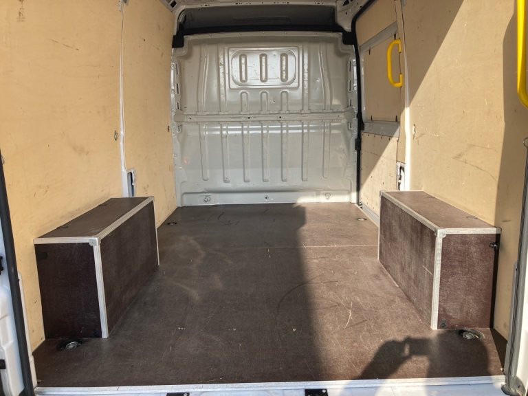 Bild 9: Fiat Ducato 30 L2H2 120