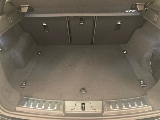 Bild 10: Land Rover Range Rover Evoque P270e Dynamic SE