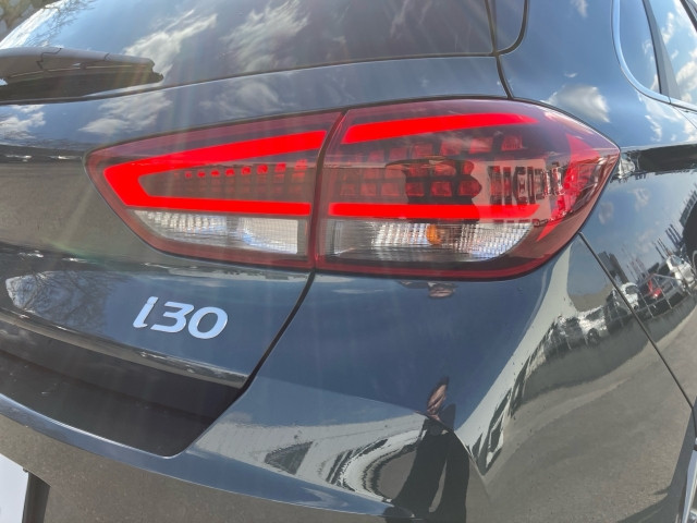 Bild 13: Hyundai i30 - PD GO Plus 1.6 T-GDI DCT