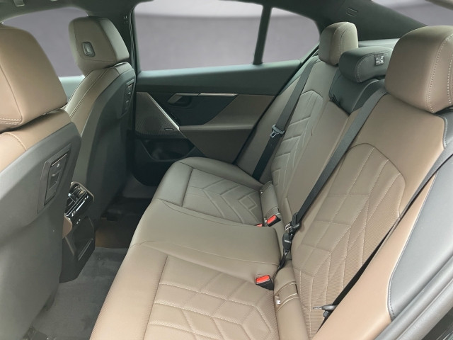 Bild 11: BMW 520d xDrive Limousine G60 B47