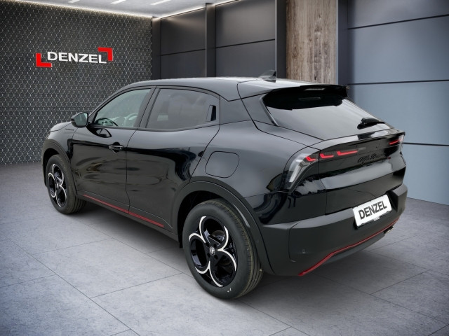 Bild 2: Alfa Junior Ibrida Speciale 1.2 136PS MHEV FWD