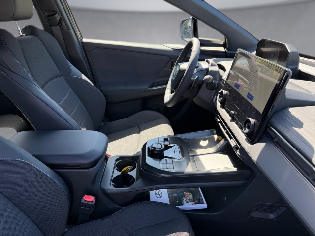 Bild 10: Toyota C-HR+  BEV 1  4x2 Active ECV