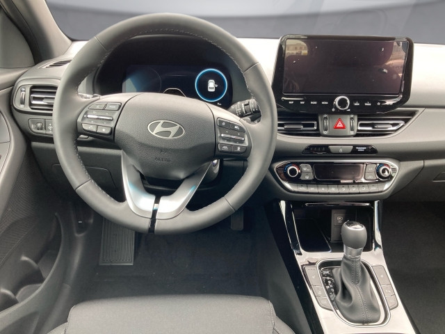 Bild 12: Hyundai i30 - PD GO Plus 1.6 T-GDI DCT