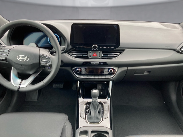 Bild 13: Hyundai i30 - PD GO Plus 1.6 T-GDI DCT