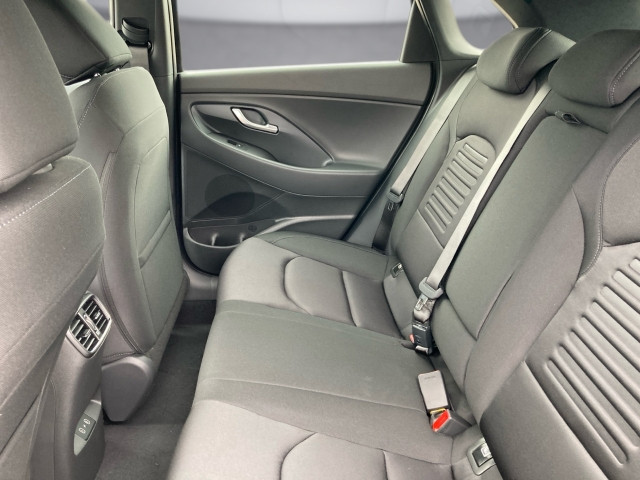 Bild 14: Hyundai i30 - PD GO Plus 1.6 T-GDI DCT