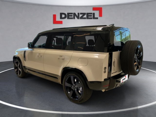Bild 1: Land Rover Defender 110 P300e X-Dynamic SE