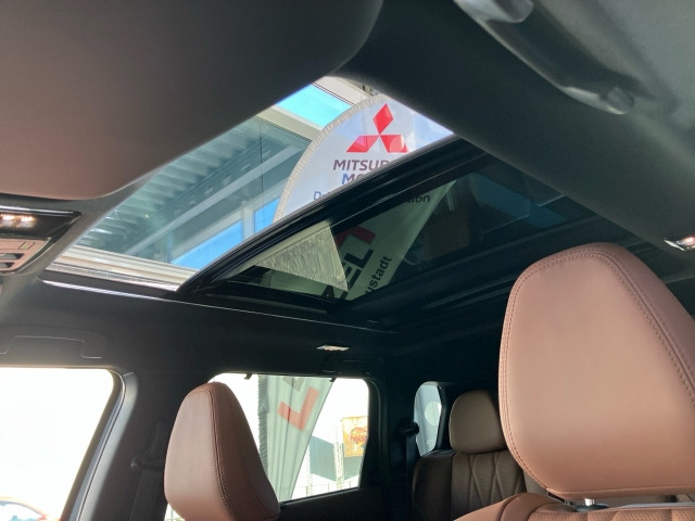 Bild 10: Mitsubishi Outlander PHEV 2,4 4WD Diamond Luxury 2-tone Led.