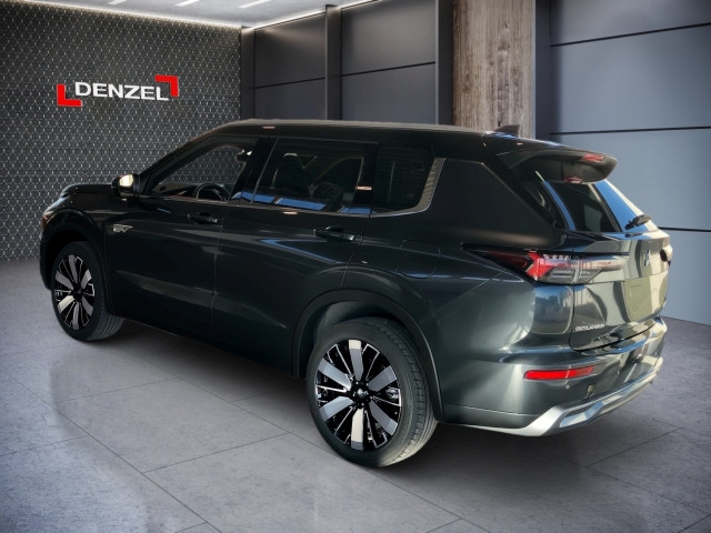 Bild 2: Mitsubishi Outlander PHEV 2,4 4WD Diamond Luxury 2-tone Led.