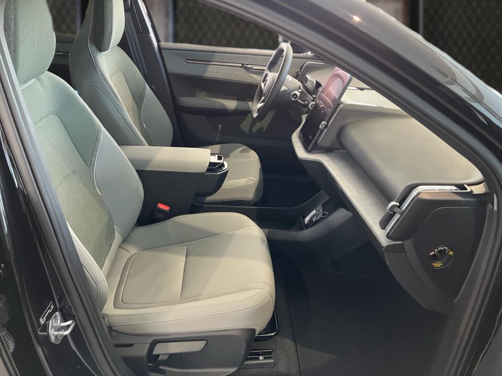 Bild 10: VOLVO PKW EX30 Plus, Single Motor Extended Range, Vollelektrisch