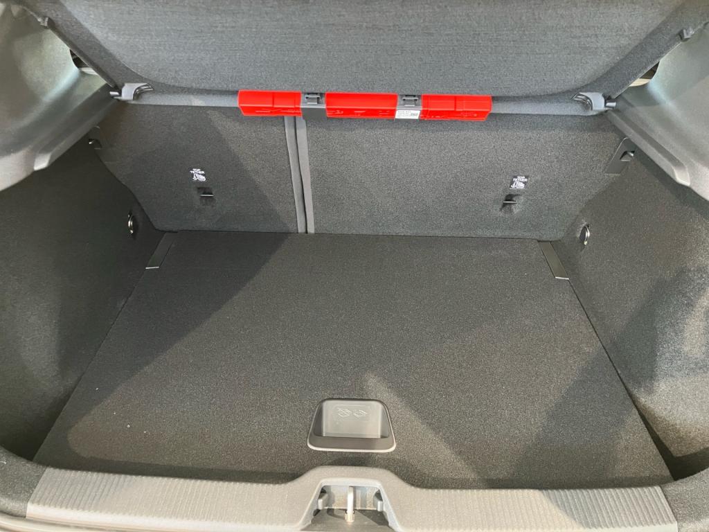 Bild 12: VOLVO PKW EX30 Plus, Single Motor Extended Range, Vollelektrisch