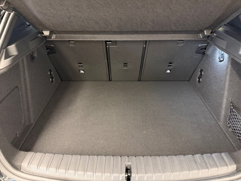 Bild 12: BMW 120 5-Türer F70 B38