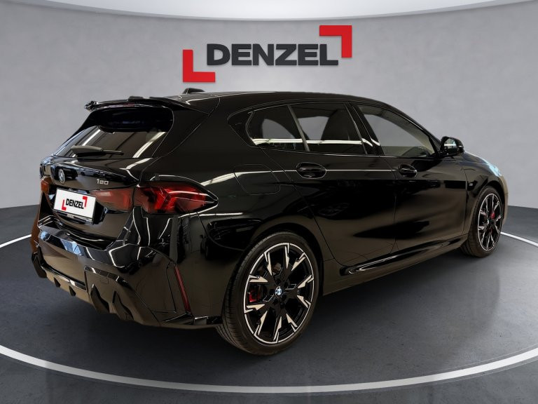 Bild 3: BMW 120 5-Türer F70 B38