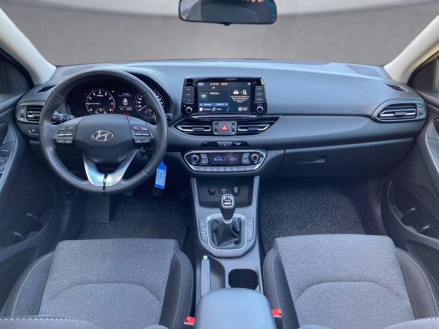 Bild 8: Hyundai i30 Fastback 1,0 T-G