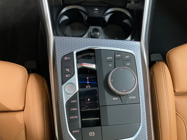 Bild 15: BMW 330e xDrive Limousine MX G20