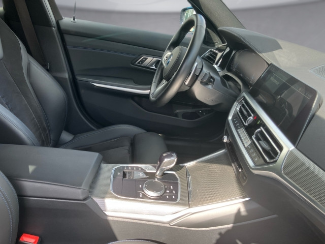 Bild 8: BMW 330e xDrive Touring G21 XB1