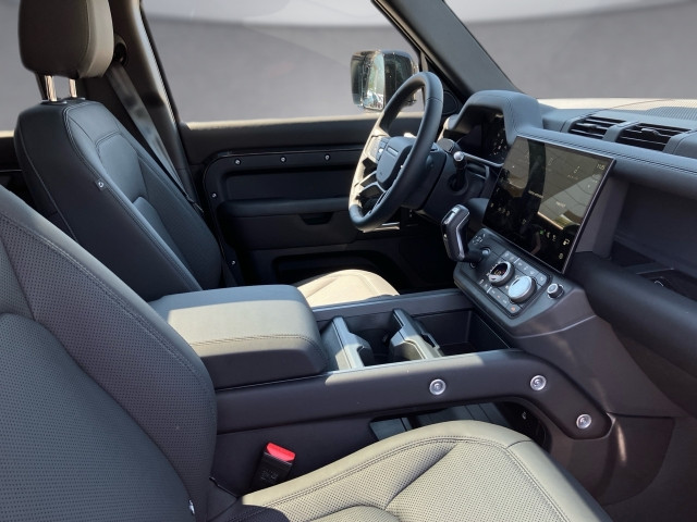 Bild 7: Land Rover Defender 110 P300e X-Dynamic