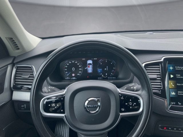 Bild 9: VOLVO PKW XC90 B5 AWD Momentum