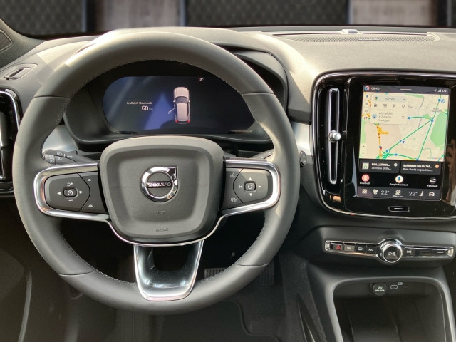 Bild 9: VOLVO PKW XC40 Plus, B3 Mild Hybrid, Benzin, Dark