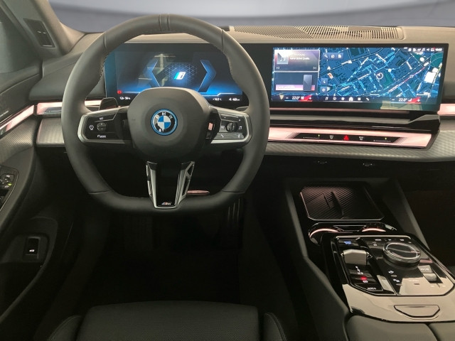 Bild 9: BMW i5 xDrive40 Touring
