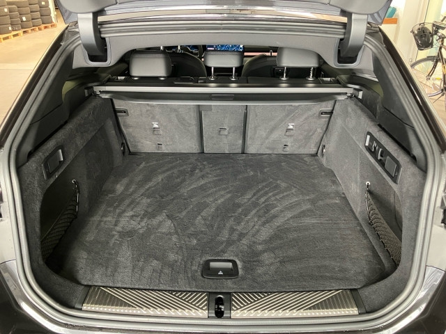 Bild 12: BMW i5 xDrive40 Touring