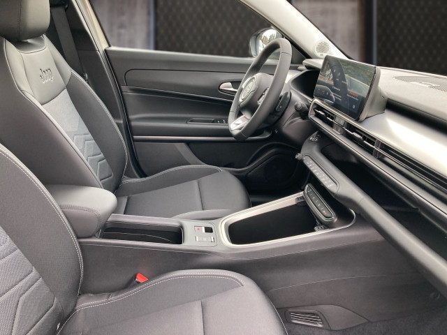 Bild 6: Jeep Avenger MHEV MY25 1.2 e-DCT6 e-Hybrid Altitude